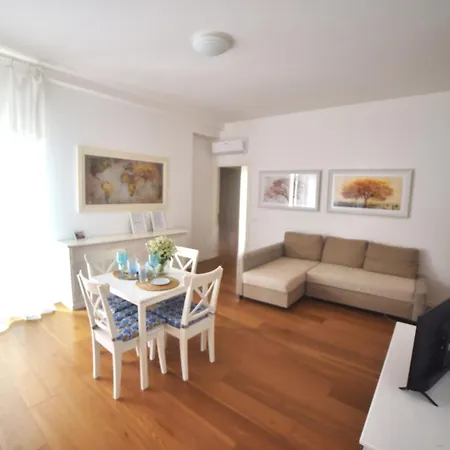 Casa Ricci Piazza Di Numana