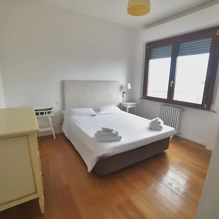 Casa Ricci Piazza Di Appartamento Numana