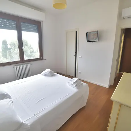 Casa Ricci Piazza Di 努马纳